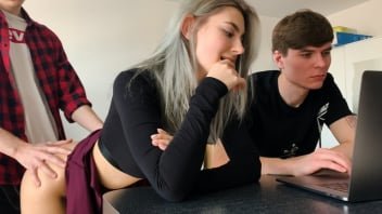 Pornhub Boyfriend Keeps Trading Stocks, Doesn\'t Care About His Boyfriend, Friend. The Significant Other: My Boyfriend Invaded My Friend To Fuck. You Can Tease And Fuck Her Vaginal Until She Cannot Stand It.
